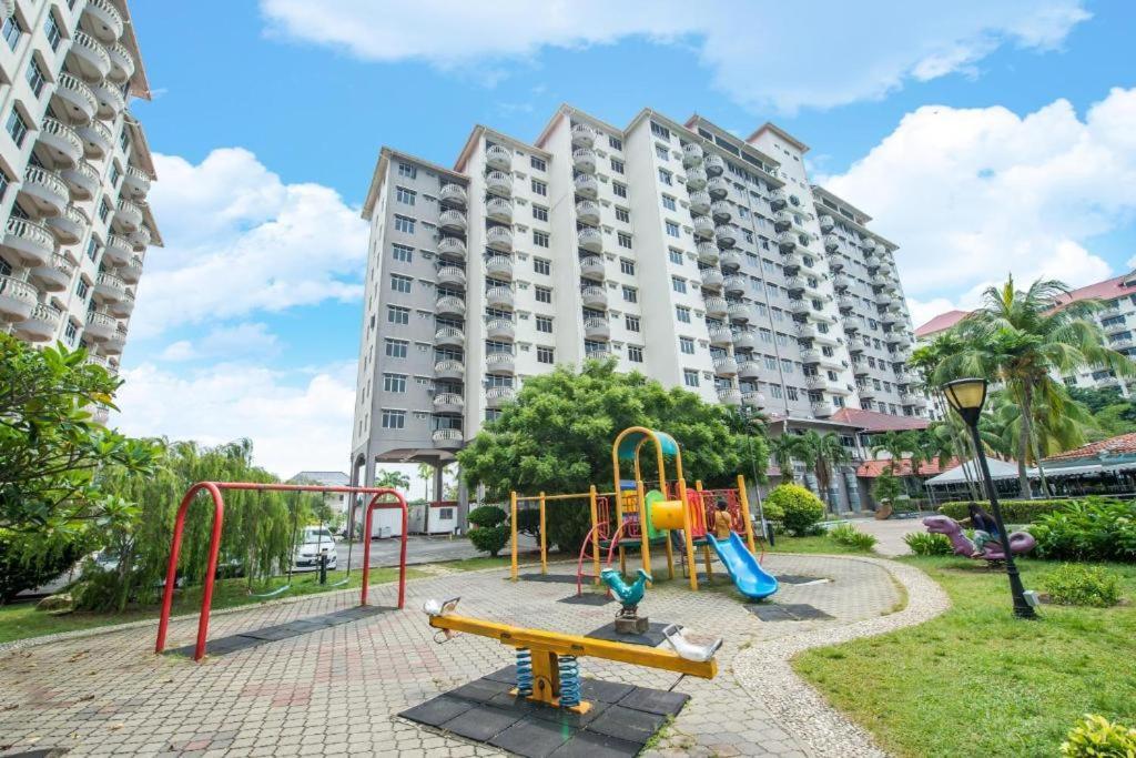 Private,Glory Beach Resort Port Dickson-Negeri Sembilan Luaran gambar